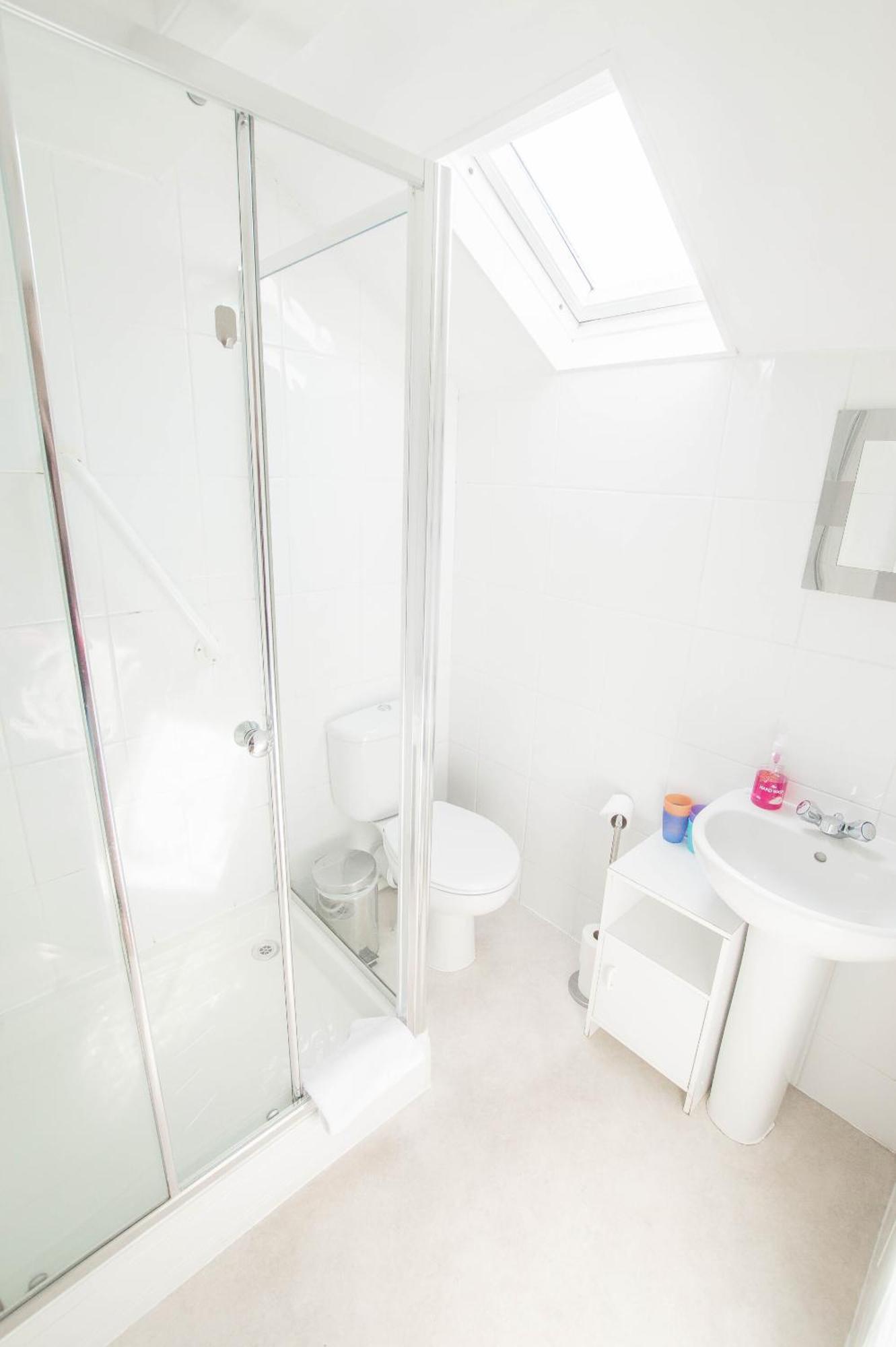 Family Room,1747029353:JPEG